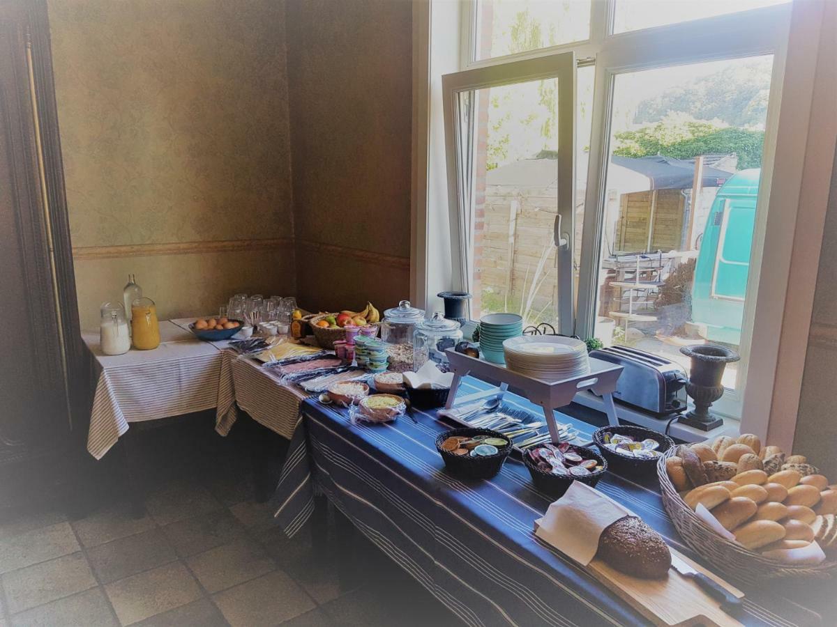 Hotel Restaurant Brasserie Kanne & Kruike ภายนอก รูปภาพ